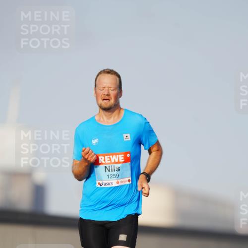 03.10.2026 - Köhlbrandbrückenlauf LAZAROV Photography http://msf.ph/oto/10689111 03.10.2026 09:41:16 Position 3 1259 meine-sportfotos.de