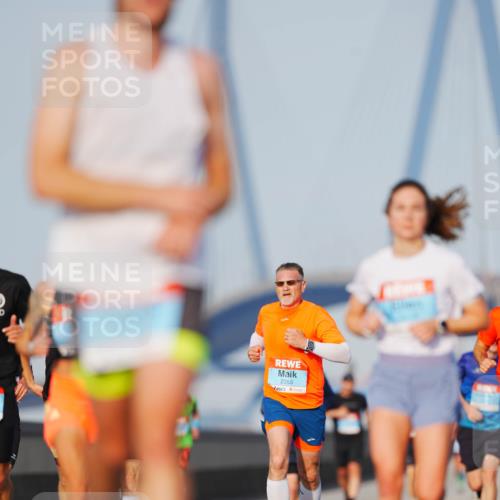 03.10.2026 - Köhlbrandbrückenlauf LAZAROV Photography http://msf.ph/oto/10689149 03.10.2026 09:41:25 Position 3 2355 meine-sportfotos.de