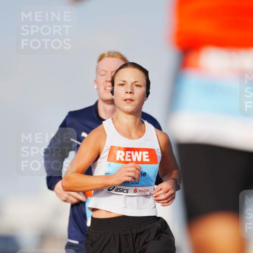 03.10.2026 - Köhlbrandbrückenlauf LAZAROV Photography http://msf.ph/oto/10689211 03.10.2026 09:41:37 Position 3  meine-sportfotos.de