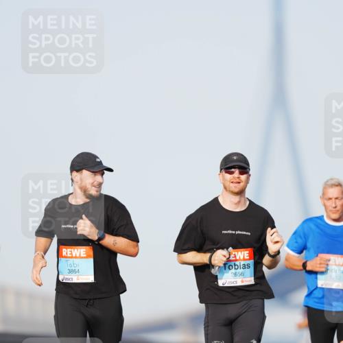 03.10.2026 - Köhlbrandbrückenlauf LAZAROV Photography http://msf.ph/oto/10689239 03.10.2026 09:41:44 Position 3 3864, 2656, 1712 meine-sportfotos.de
