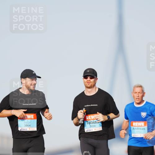 03.10.2026 - Köhlbrandbrückenlauf LAZAROV Photography http://msf.ph/oto/10689242 03.10.2026 09:41:44 Position 3 3864, 2656, 1712 meine-sportfotos.de