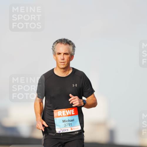 03.10.2026 - Köhlbrandbrückenlauf LAZAROV Photography http://msf.ph/oto/10689253 03.10.2026 09:41:46 Position 3 3791 meine-sportfotos.de