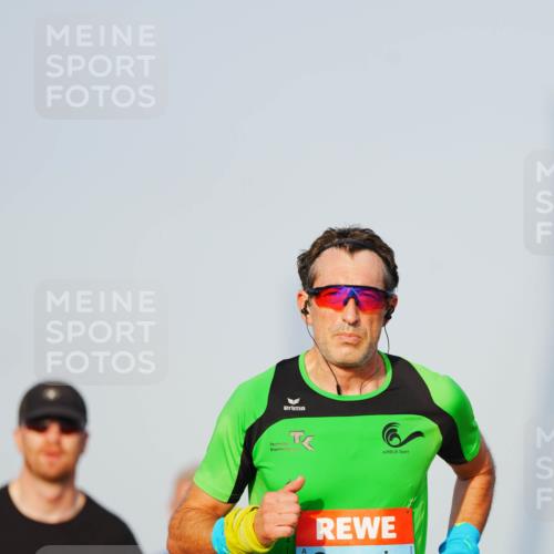 03.10.2026 - Köhlbrandbrückenlauf LAZAROV Photography http://msf.ph/oto/10689254 03.10.2026 09:41:47 Position 3 2046 meine-sportfotos.de