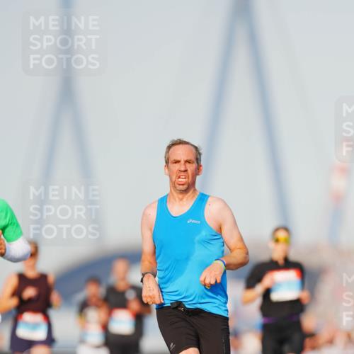 03.10.2026 - Köhlbrandbrückenlauf LAZAROV Photography http://msf.ph/oto/10689296 03.10.2026 09:41:55 Position 3 10 meine-sportfotos.de