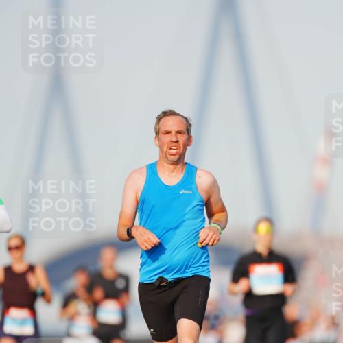 03.10.2026 - Köhlbrandbrückenlauf LAZAROV Photography http://msf.ph/oto/10689298 03.10.2026 09:41:55 Position 3  meine-sportfotos.de