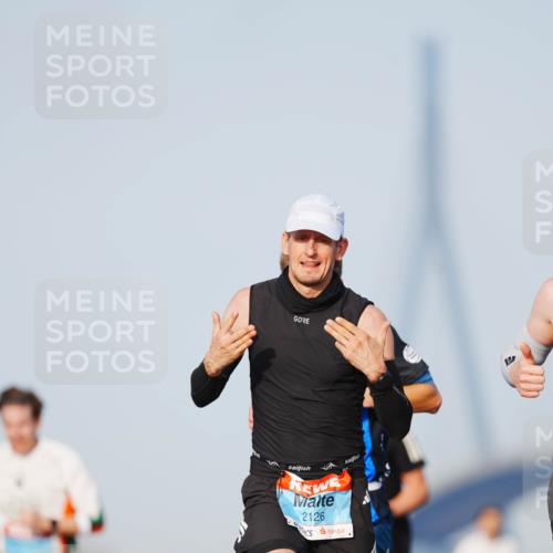 03.10.2026 - Köhlbrandbrückenlauf LAZAROV Photography http://msf.ph/oto/10689406 03.10.2026 09:42:24 Position 3 2126 meine-sportfotos.de