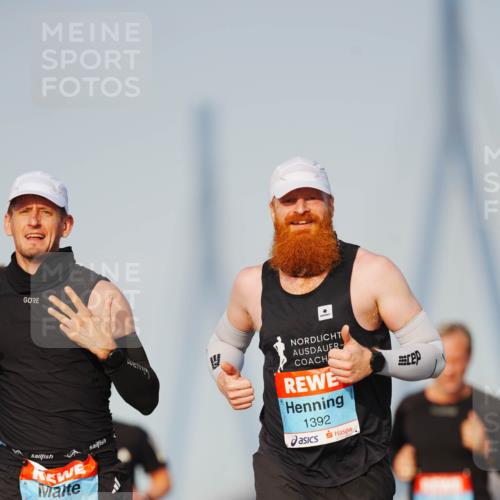 03.10.2026 - Köhlbrandbrückenlauf LAZAROV Photography http://msf.ph/oto/10689413 03.10.2026 09:42:25 Position 3 2126, 1392 meine-sportfotos.de