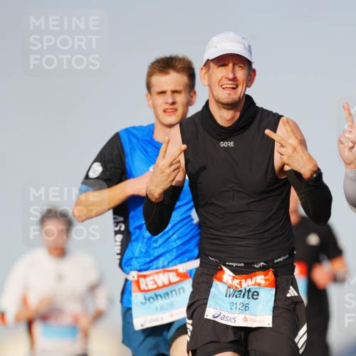 03.10.2026 - Köhlbrandbrückenlauf LAZAROV Photography http://msf.ph/oto/10689417 03.10.2026 09:42:26 Position 3 1828, 2126 meine-sportfotos.de