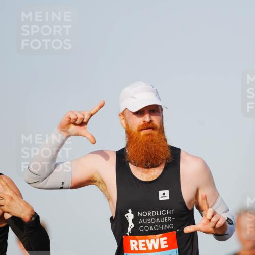 03.10.2026 - Köhlbrandbrückenlauf LAZAROV Photography http://msf.ph/oto/10689421 03.10.2026 09:42:27 Position 3 1392 meine-sportfotos.de