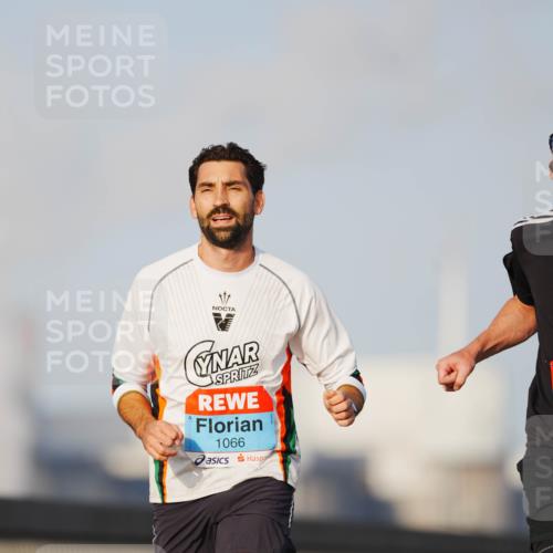 03.10.2026 - Köhlbrandbrückenlauf LAZAROV Photography http://msf.ph/oto/10689464 03.10.2026 09:42:39 Position 3 1066 meine-sportfotos.de