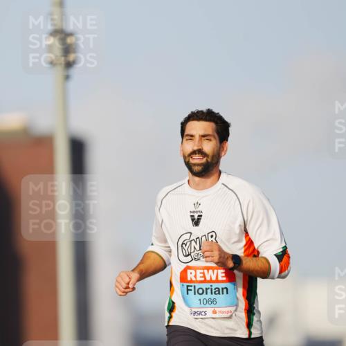 03.10.2026 - Köhlbrandbrückenlauf LAZAROV Photography http://msf.ph/oto/10689467 03.10.2026 09:42:39 Position 3 177, 1066 meine-sportfotos.de