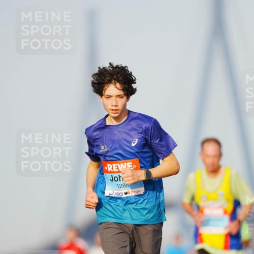 03.10.2026 - Köhlbrandbrückenlauf LAZAROV Photography http://msf.ph/oto/10689515 03.10.2026 09:42:47 Position 3 1288 meine-sportfotos.de