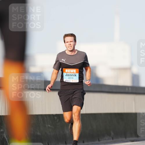 03.10.2026 - Köhlbrandbrückenlauf LAZAROV Photography http://msf.ph/oto/10689524 03.10.2026 09:42:49 Position 3 2219 meine-sportfotos.de