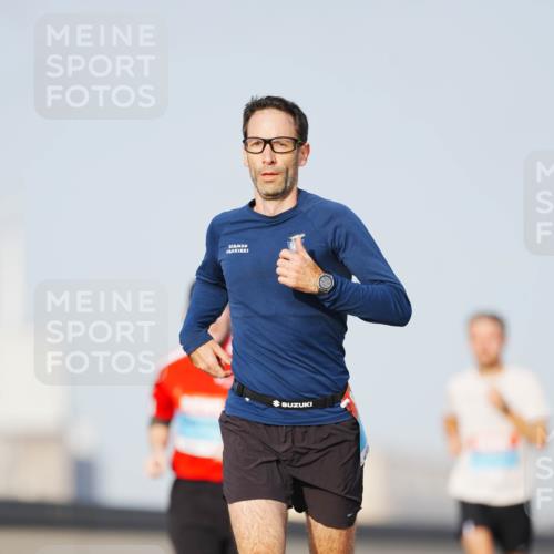 03.10.2026 - Köhlbrandbrückenlauf LAZAROV Photography http://msf.ph/oto/10689551 03.10.2026 09:42:56 Position 3  meine-sportfotos.de