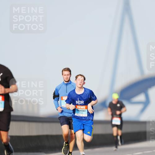 03.10.2026 - Köhlbrandbrückenlauf LAZAROV Photography http://msf.ph/oto/10689590 03.10.2026 09:43:05 Position 3 2154 meine-sportfotos.de