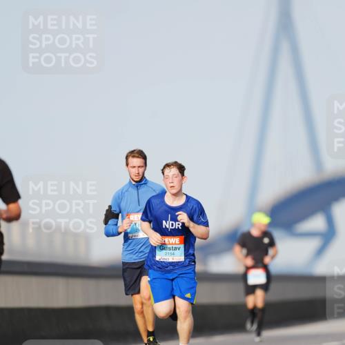 03.10.2026 - Köhlbrandbrückenlauf LAZAROV Photography http://msf.ph/oto/10689596 03.10.2026 09:43:05 Position 3 2154 meine-sportfotos.de