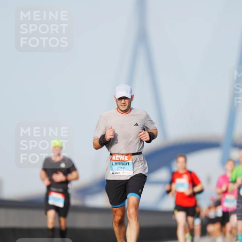 03.10.2026 - Köhlbrandbrückenlauf LAZAROV Photography http://msf.ph/oto/10689607 03.10.2026 09:43:11 Position 3 2317 meine-sportfotos.de