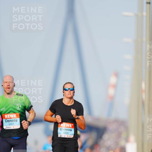 03.10.2026 - Köhlbrandbrückenlauf LAZAROV Photography http://msf.ph/oto/10689651 03.10.2026 09:43:19 Position 3 3457, 2235, 100 meine-sportfotos.de