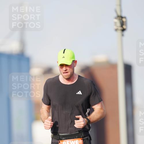 03.10.2026 - Köhlbrandbrückenlauf LAZAROV Photography http://msf.ph/oto/10689658 03.10.2026 09:43:23 Position 3 1688 meine-sportfotos.de