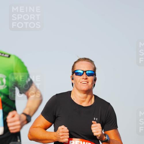 03.10.2026 - Köhlbrandbrückenlauf LAZAROV Photography http://msf.ph/oto/10689665 03.10.2026 09:43:25 Position 3 2235 meine-sportfotos.de