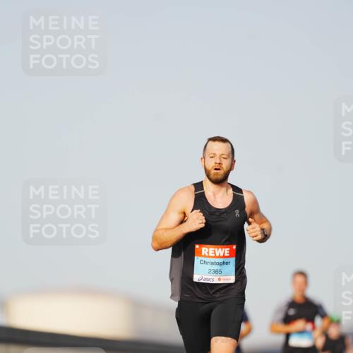 03.10.2026 - Köhlbrandbrückenlauf LAZAROV Photography http://msf.ph/oto/10689671 03.10.2026 09:43:28 Position 3 2365 meine-sportfotos.de