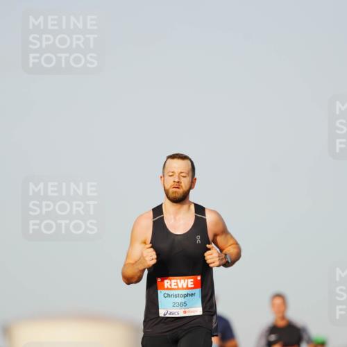 03.10.2026 - Köhlbrandbrückenlauf LAZAROV Photography http://msf.ph/oto/10689677 03.10.2026 09:43:28 Position 3 2365, 00 meine-sportfotos.de