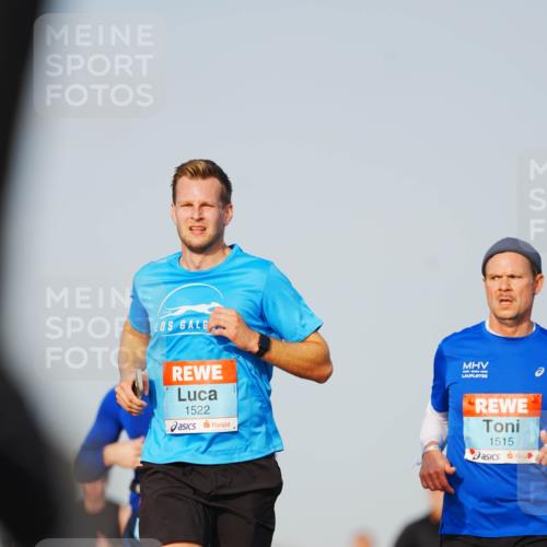 03.10.2026 - Köhlbrandbrückenlauf LAZAROV Photography http://msf.ph/oto/10689696 03.10.2026 09:43:37 Position 3 1522, 1515, 42, 195, 26, 2 meine-sportfotos.de