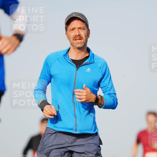 03.10.2026 - Köhlbrandbrückenlauf LAZAROV Photography http://msf.ph/oto/10689718 03.10.2026 09:43:41 Position 3  meine-sportfotos.de