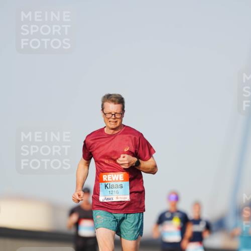 03.10.2026 - Köhlbrandbrückenlauf LAZAROV Photography http://msf.ph/oto/10689724 03.10.2026 09:43:42 Position 3 42, 195, 1216 meine-sportfotos.de