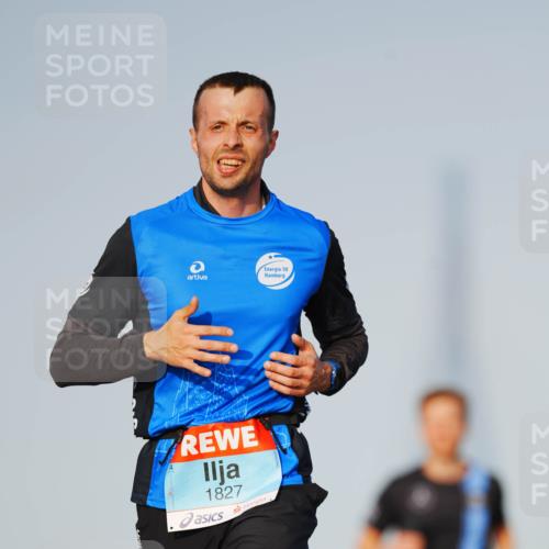 03.10.2026 - Köhlbrandbrückenlauf LAZAROV Photography http://msf.ph/oto/10689743 03.10.2026 09:43:46 Position 3 1827 meine-sportfotos.de