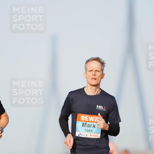 03.10.2026 - Köhlbrandbrückenlauf LAZAROV Photography http://msf.ph/oto/10689746 03.10.2026 09:43:48 Position 3 1644 meine-sportfotos.de