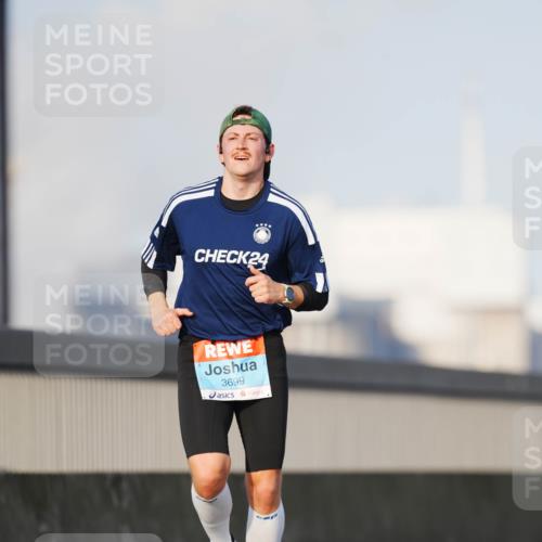 03.10.2026 - Köhlbrandbrückenlauf LAZAROV Photography http://msf.ph/oto/10689769 03.10.2026 09:43:54 Position 3 24, 3699 meine-sportfotos.de