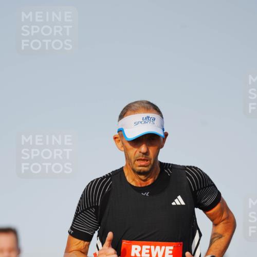 03.10.2026 - Köhlbrandbrückenlauf LAZAROV Photography http://msf.ph/oto/10689790 03.10.2026 09:43:57 Position 3 1204, 318 meine-sportfotos.de