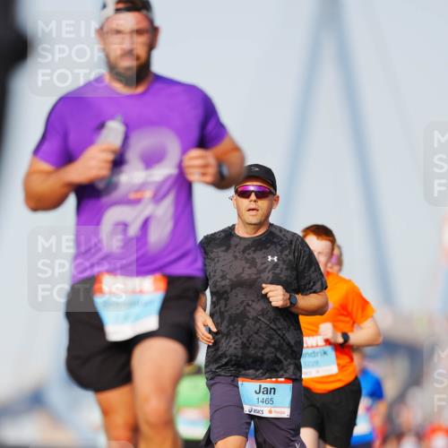 03.10.2026 - Köhlbrandbrückenlauf LAZAROV Photography http://msf.ph/oto/10689803 03.10.2026 09:43:59 Position 3 1465, 1228 meine-sportfotos.de