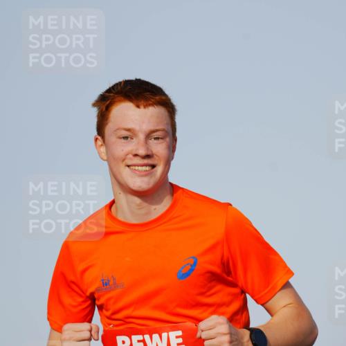 03.10.2026 - Köhlbrandbrückenlauf LAZAROV Photography http://msf.ph/oto/10689841 03.10.2026 09:44:06 Position 3 1228 meine-sportfotos.de