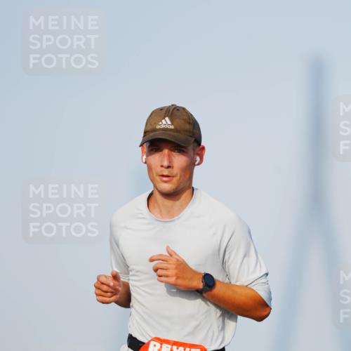 03.10.2026 - Köhlbrandbrückenlauf LAZAROV Photography http://msf.ph/oto/10689855 03.10.2026 09:44:09 Position 3 3845 meine-sportfotos.de