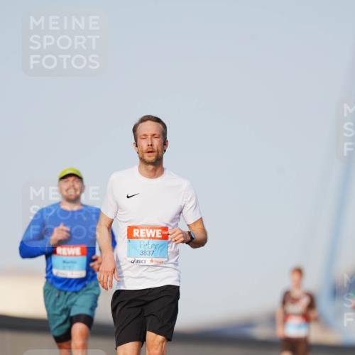 03.10.2026 - Köhlbrandbrückenlauf LAZAROV Photography http://msf.ph/oto/10689903 03.10.2026 09:44:18 Position 3 3837 meine-sportfotos.de