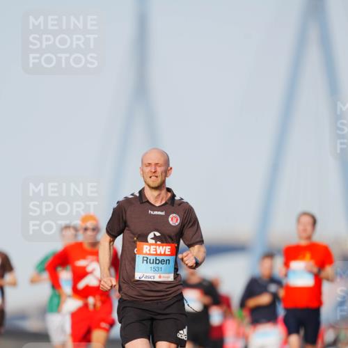 03.10.2026 - Köhlbrandbrückenlauf LAZAROV Photography http://msf.ph/oto/10689926 03.10.2026 09:44:22 Position 3 1531 meine-sportfotos.de