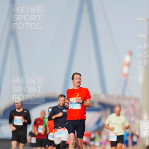 03.10.2026 - Köhlbrandbrückenlauf LAZAROV Photography http://msf.ph/oto/10689934 03.10.2026 09:44:24 Position 3 2223 meine-sportfotos.de
