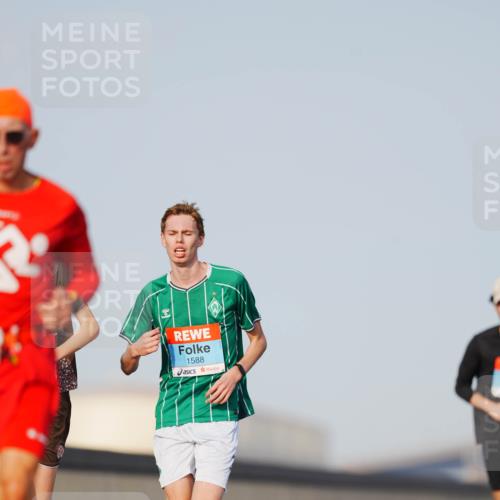 03.10.2026 - Köhlbrandbrückenlauf LAZAROV Photography http://msf.ph/oto/10689957 03.10.2026 09:44:29 Position 3 0, 1588 meine-sportfotos.de