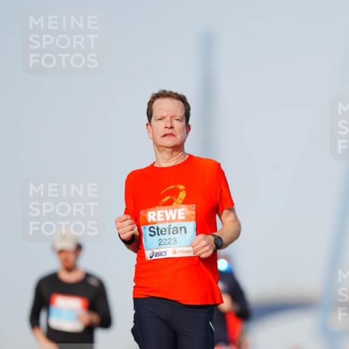 03.10.2026 - Köhlbrandbrückenlauf LAZAROV Photography http://msf.ph/oto/10689971 03.10.2026 09:44:30 Position 3 2223 meine-sportfotos.de