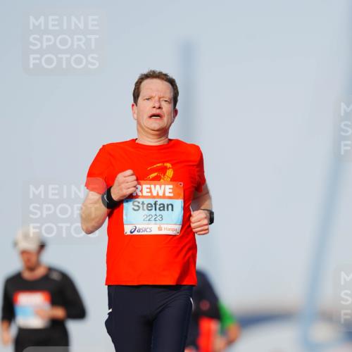 03.10.2026 - Köhlbrandbrückenlauf LAZAROV Photography http://msf.ph/oto/10689973 03.10.2026 09:44:30 Position 3 2223 meine-sportfotos.de