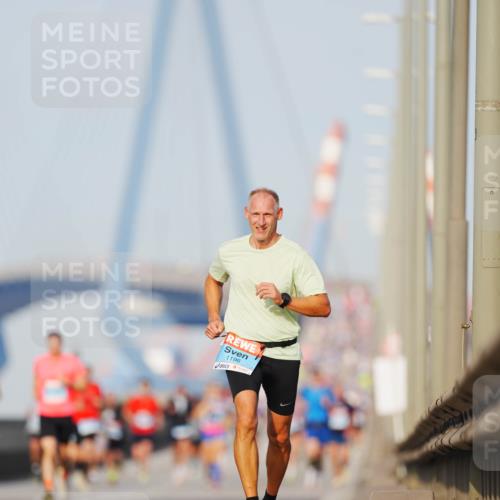03.10.2026 - Köhlbrandbrückenlauf LAZAROV Photography http://msf.ph/oto/10689977 03.10.2026 09:44:32 Position 3 1196 meine-sportfotos.de