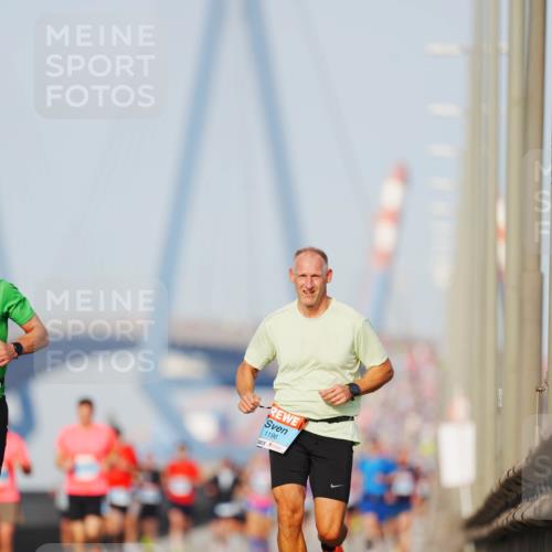 03.10.2026 - Köhlbrandbrückenlauf LAZAROV Photography http://msf.ph/oto/10689980 03.10.2026 09:44:32 Position 3 1196 meine-sportfotos.de
