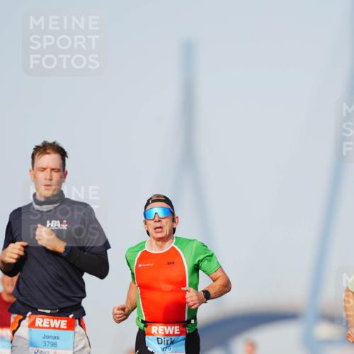 03.10.2026 - Köhlbrandbrückenlauf LAZAROV Photography http://msf.ph/oto/10689990 03.10.2026 09:44:34 Position 3 3798, 1479 meine-sportfotos.de