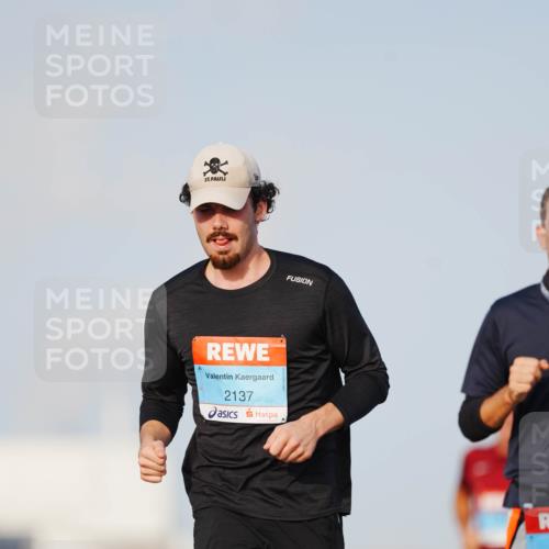 03.10.2026 - Köhlbrandbrückenlauf LAZAROV Photography http://msf.ph/oto/10690000 03.10.2026 09:44:35 Position 3 2137 meine-sportfotos.de