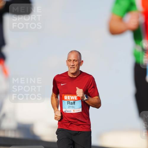 03.10.2026 - Köhlbrandbrückenlauf LAZAROV Photography http://msf.ph/oto/10690009 03.10.2026 09:44:39 Position 3 2150 meine-sportfotos.de