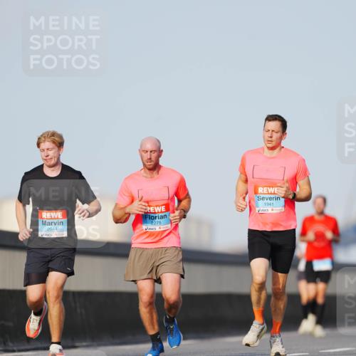 03.10.2026 - Köhlbrandbrückenlauf LAZAROV Photography http://msf.ph/oto/10690027 03.10.2026 09:44:44 Position 3 2044, 2275, 1941 meine-sportfotos.de