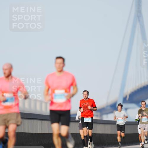 03.10.2026 - Köhlbrandbrückenlauf LAZAROV Photography http://msf.ph/oto/10690034 03.10.2026 09:44:45 Position 3  meine-sportfotos.de