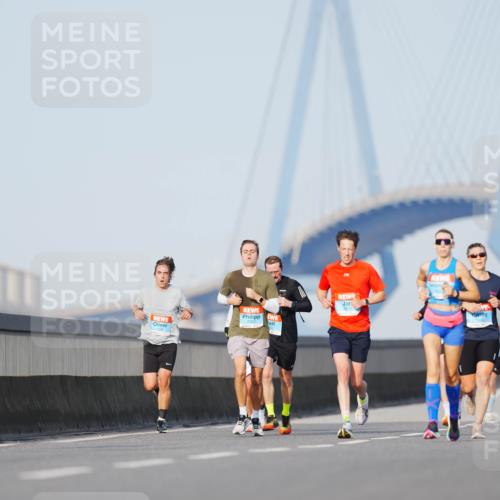03.10.2026 - Köhlbrandbrückenlauf LAZAROV Photography http://msf.ph/oto/10690065 03.10.2026 09:44:50 Position 3  meine-sportfotos.de
